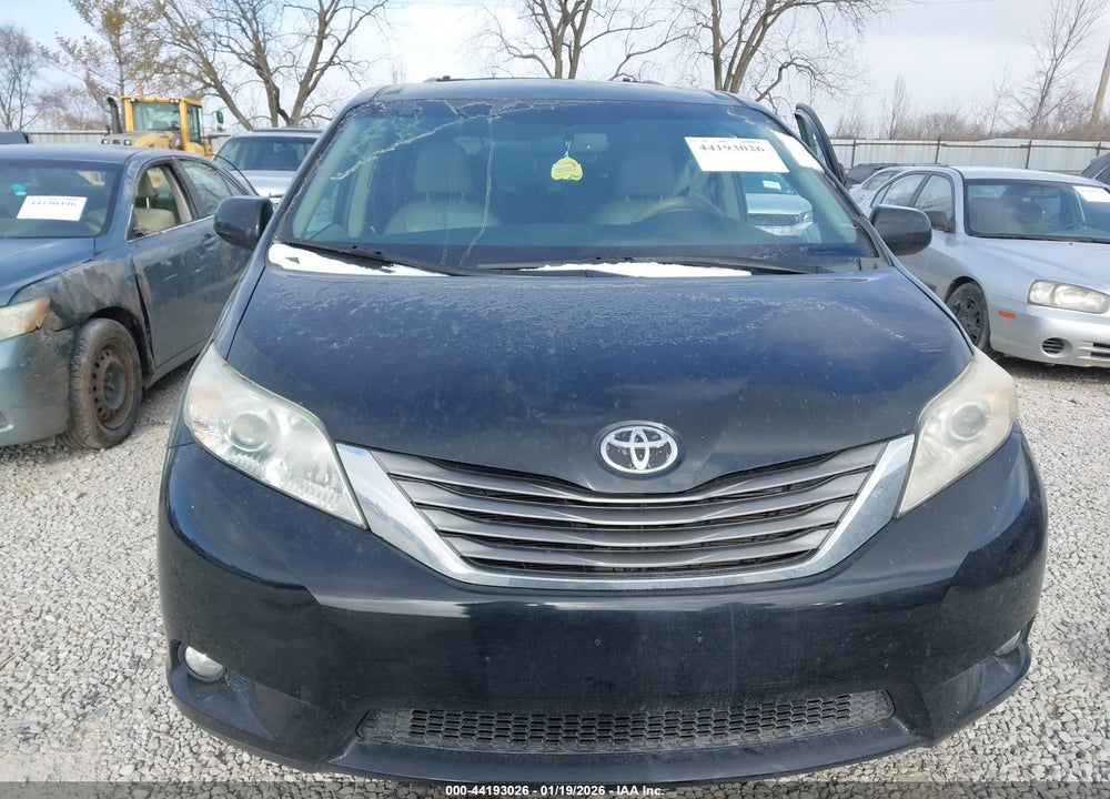 2011 TOYOTA SIENNA XLE V6 VIN: 5TDYK3DC6BS133204