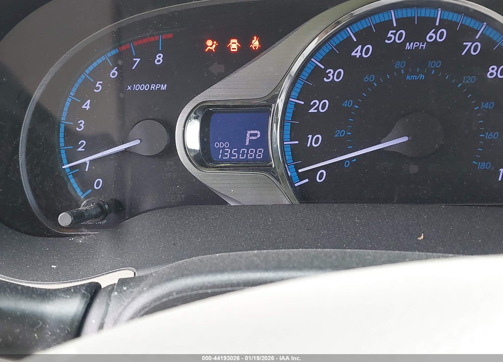 2011 TOYOTA SIENNA XLE V6 VIN: 5TDYK3DC6BS133204