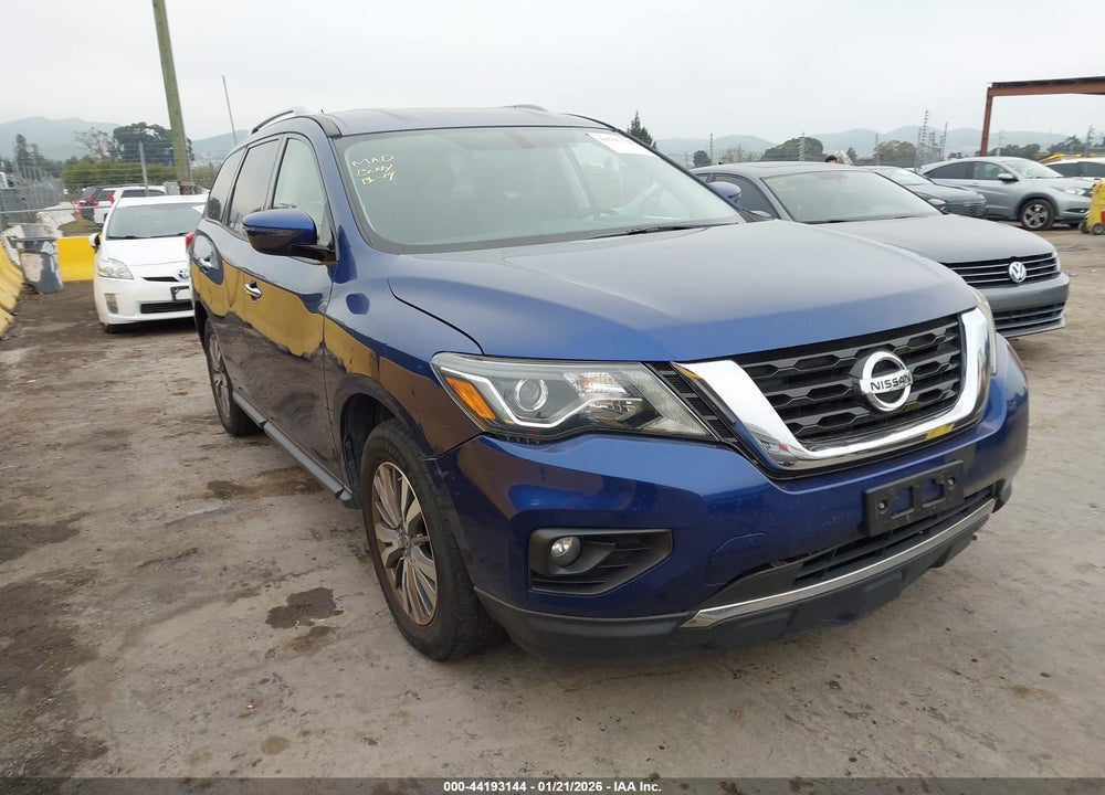 2018 NISSAN PATHFINDER SV VIN: 5N1DR2MM1JC631853