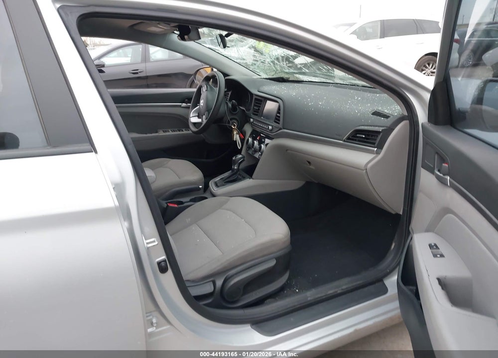 2019 HYUNDAI ELANTRA SEL VIN: 5NPD84LF6KH488233