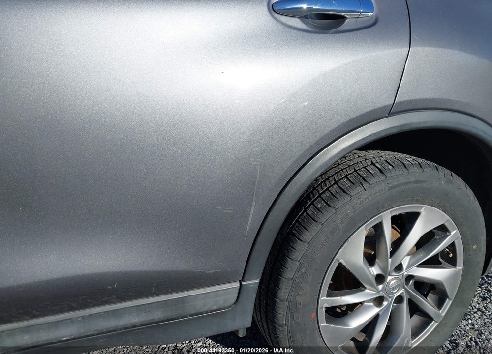 2015 NISSAN ROGUE SL VIN: 5N1AT2MV5FC825208