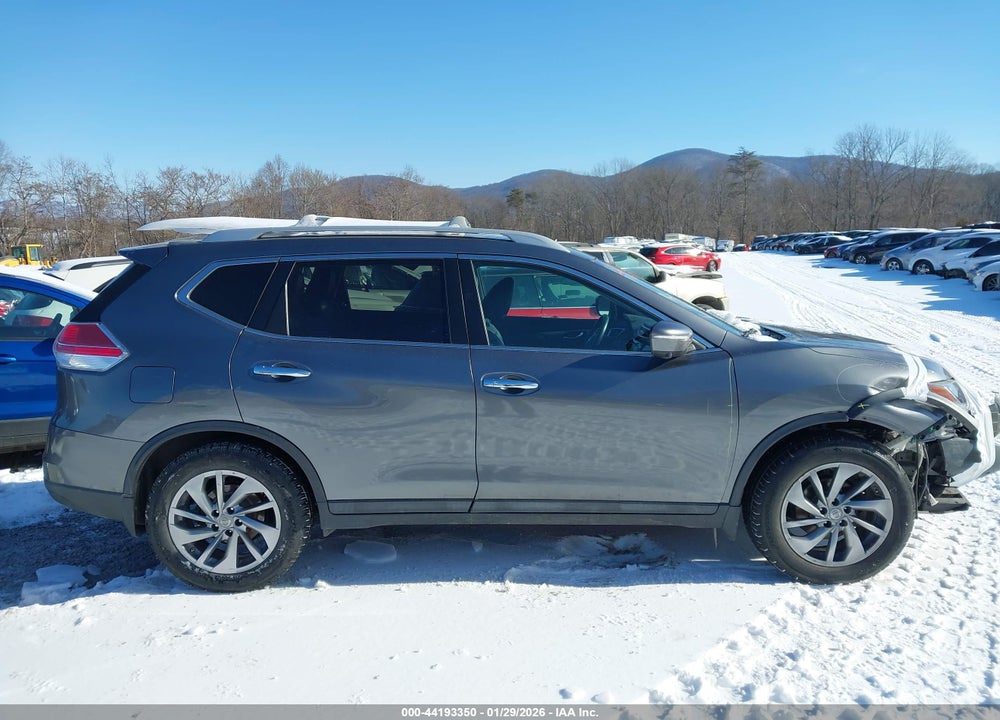 2015 NISSAN ROGUE SL VIN: 5N1AT2MV5FC825208