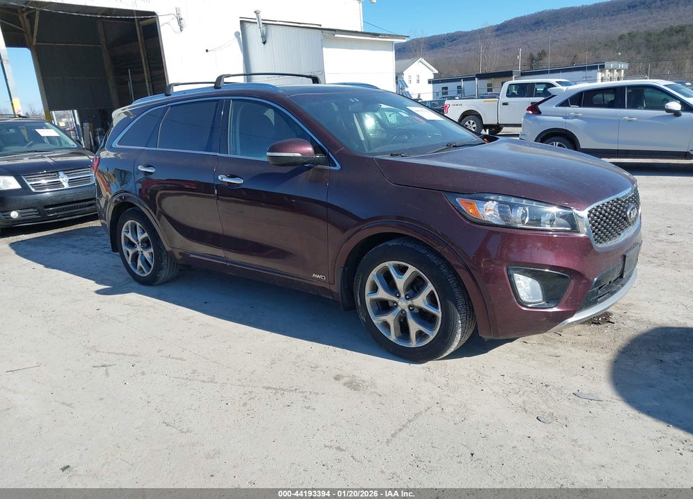 2016 KIA SORENTO 3.3L SX VIN: 5XYPKDA52GG122342