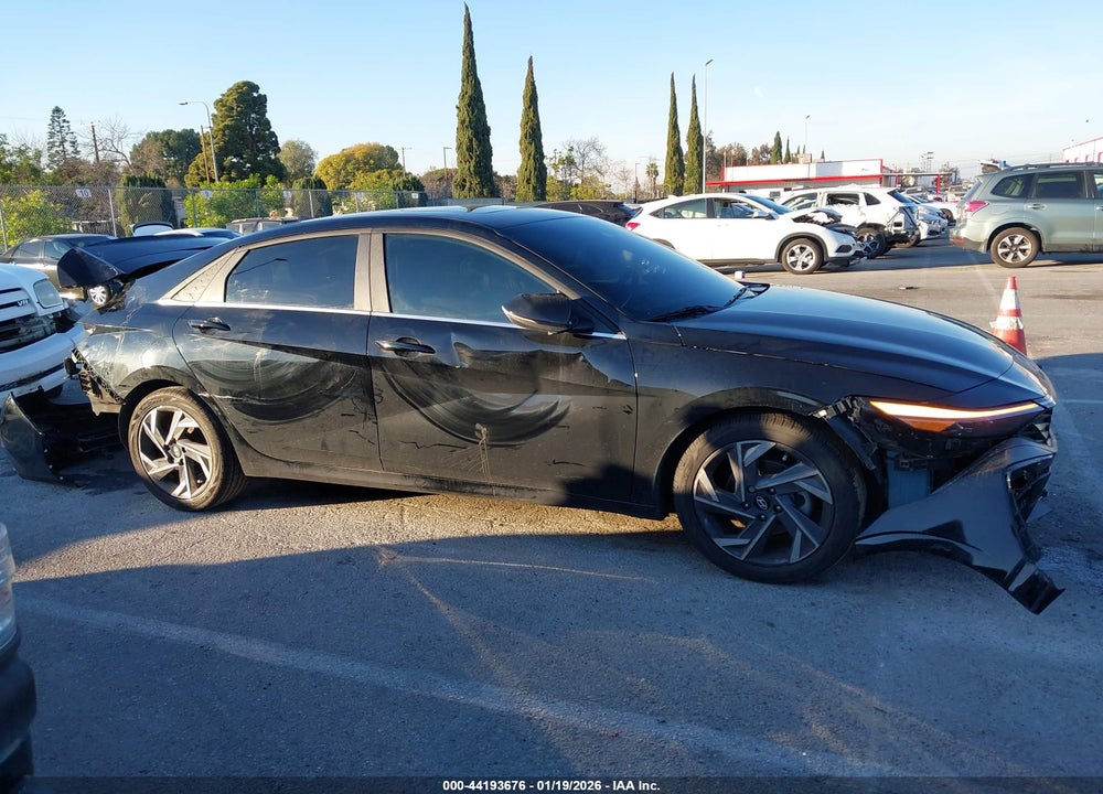 2025 HYUNDAI ELANTRA LIMITED VIN: KMHLP4DG2SU895795