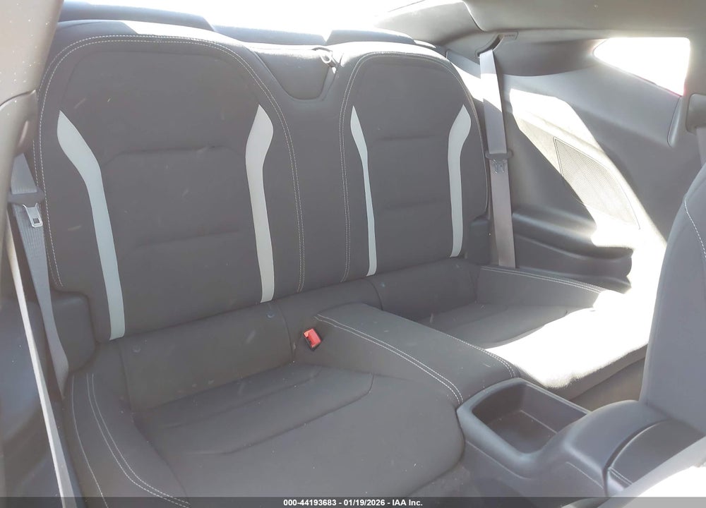 2017 CHEVROLET CAMARO 1LT VIN: 1G1FB1RX2H0149329