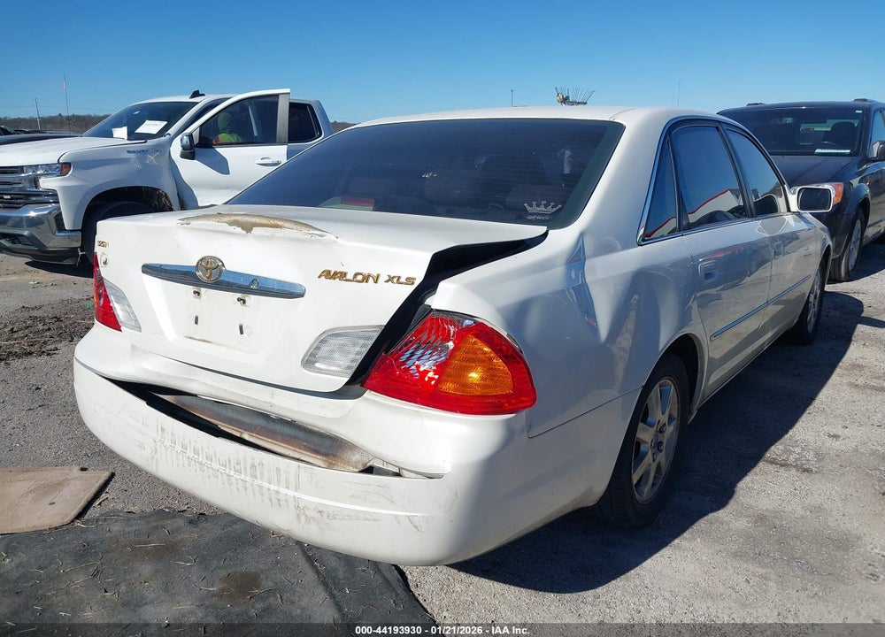 2002 TOYOTA AVALON XLS VIN: 4T1BF28B22U212642