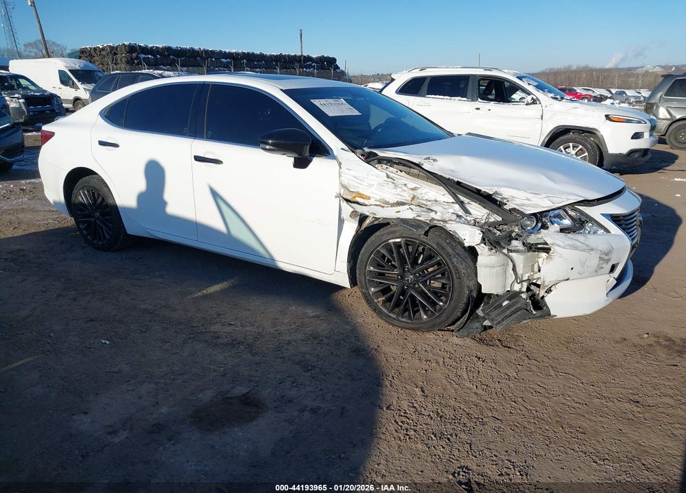 2015 LEXUS ES 350 CRAFTED LINE VIN: JTHBK1GG7F2176597