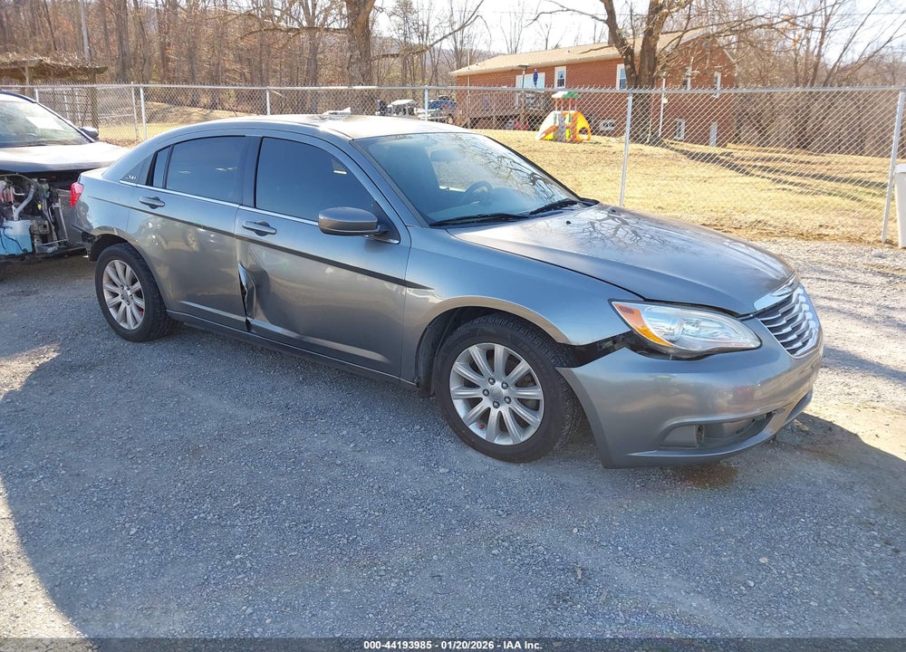 2011 CHRYSLER 200 TOURING VIN: 1C3BC1FG4BN580924