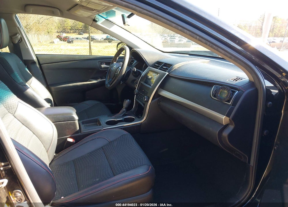 2015 TOYOTA CAMRY SE VIN: 4T1BF1FK6FU900467
