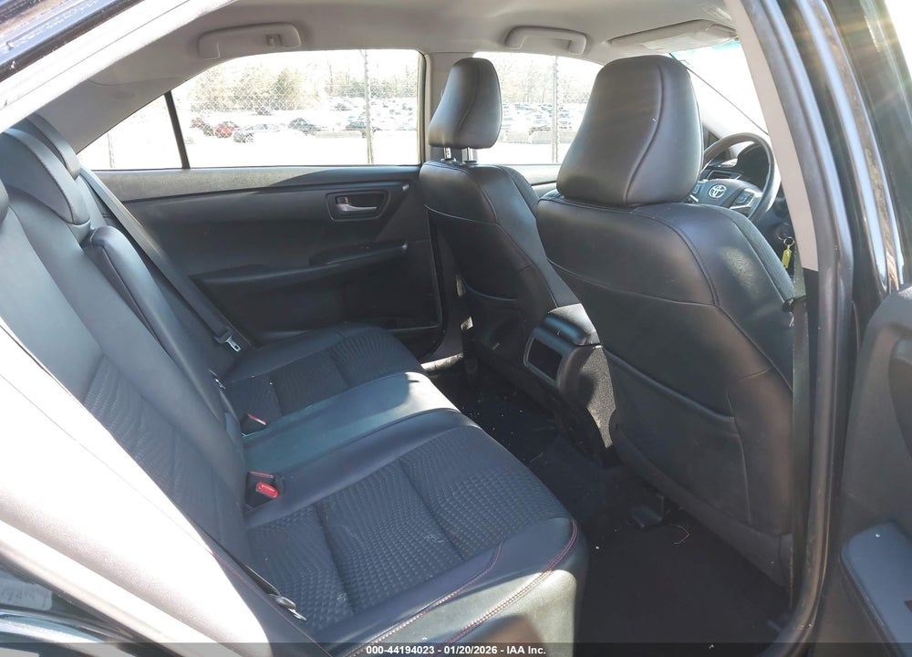 2015 TOYOTA CAMRY SE VIN: 4T1BF1FK6FU900467