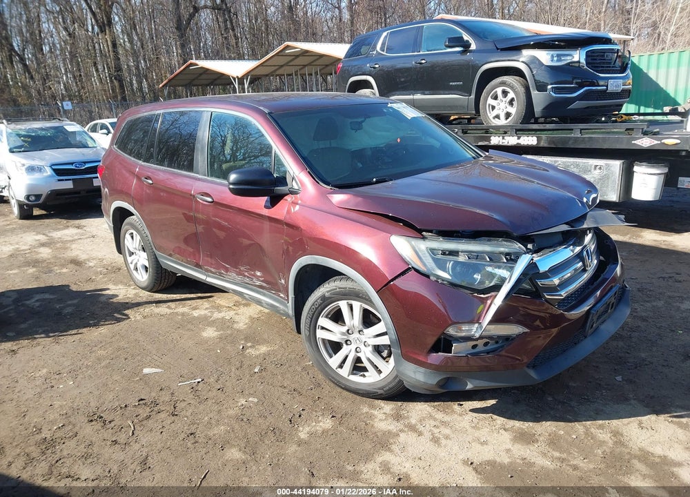 2017 HONDA PILOT LX VIN: 5FNYF5H19HB037248