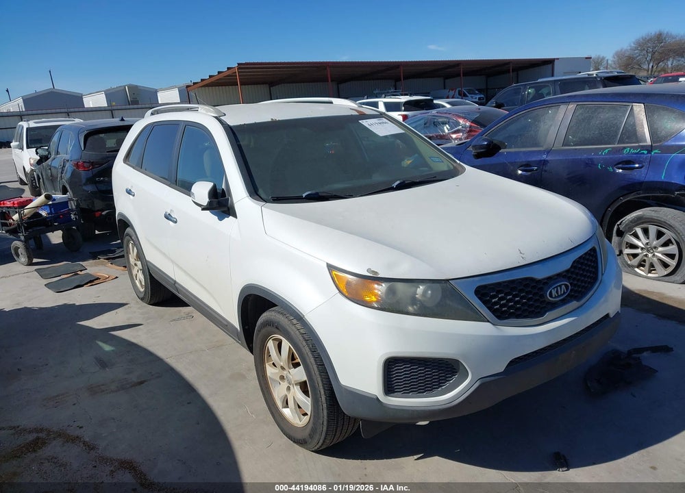 2012 KIA SORENTO LX V6 VIN: 5XYKT4A2XCG216136