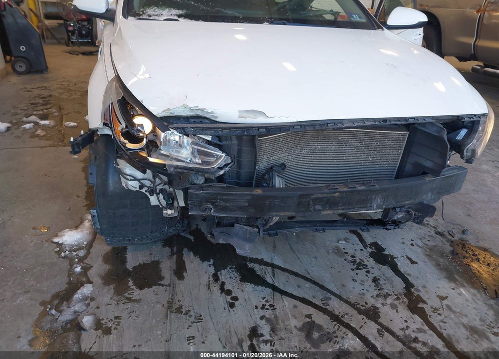2019 HYUNDAI ELANTRA GT VIN: KMHH35LE5KU107020