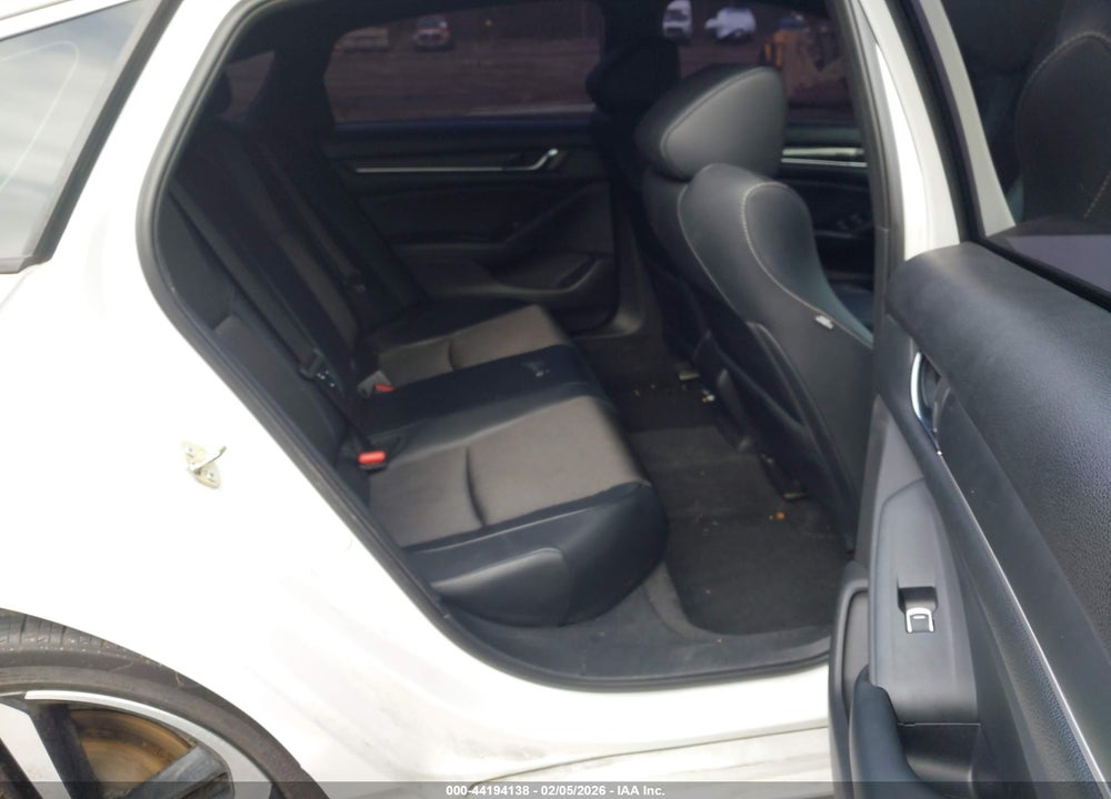 2018 HONDA ACCORD SPORT 2.0T VIN: 1HGCV2F30JA038837