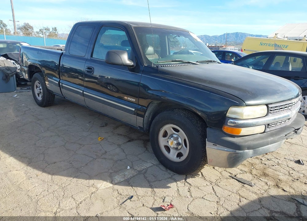 2000 CHEVROLET SILVERADO 1500 VIN: 2GCEC19W1Y1247408