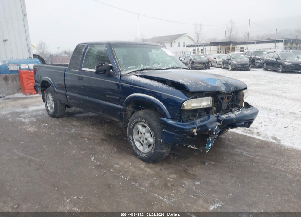 2001 CHEVROLET S-10 LS VIN: 1GCDT19W71K136511