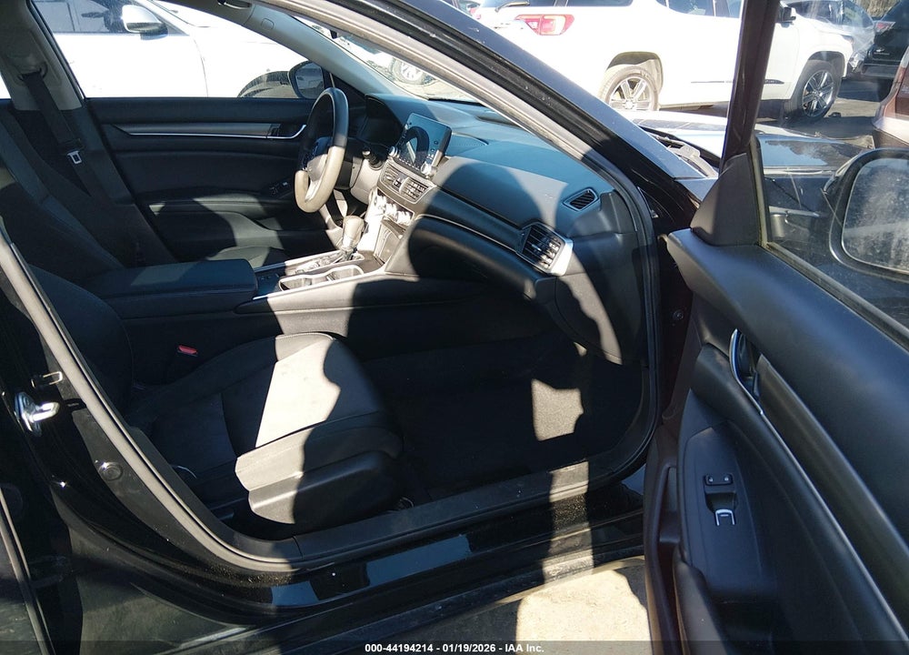 2019 HONDA ACCORD LX VIN: 1HGCV1F11KA141131