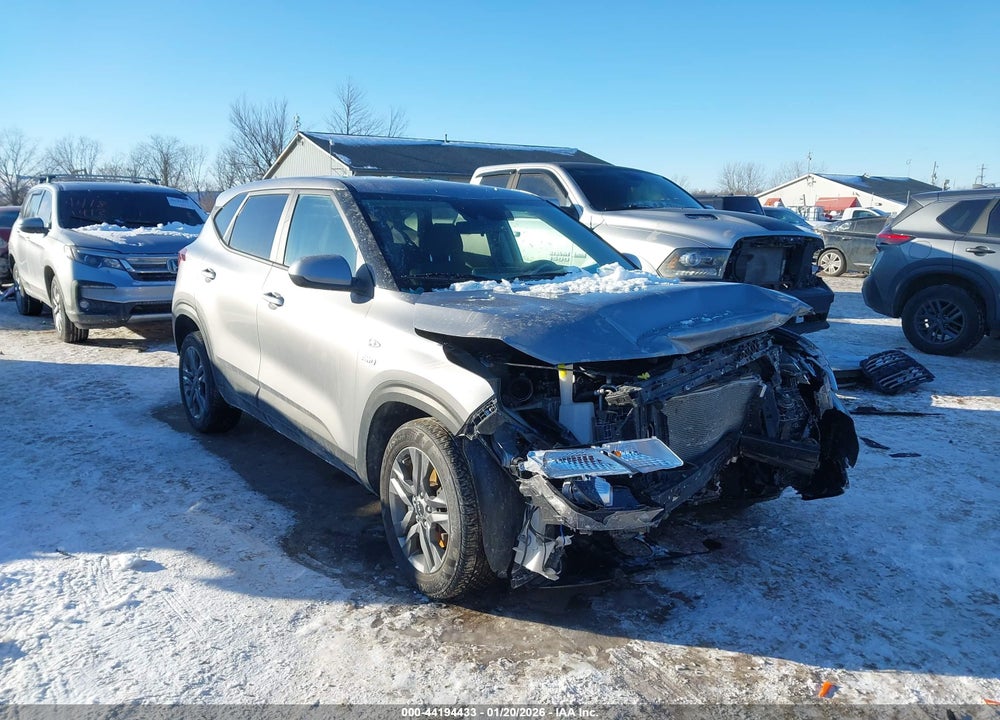 2023 KIA SELTOS LX VIN: KNDEPCAA9P7363439