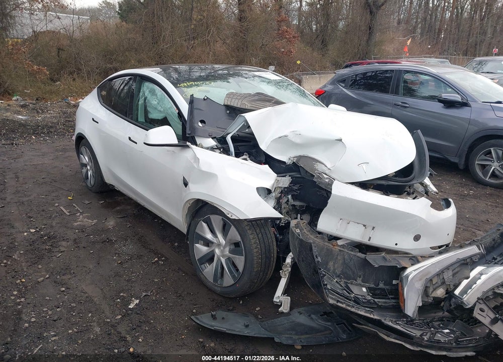 2020 TESLA MODEL Y LONG RANGE DUAL MOTOR ALL-WHEEL DRIVE VIN: 5YJYGDEE3LF047720