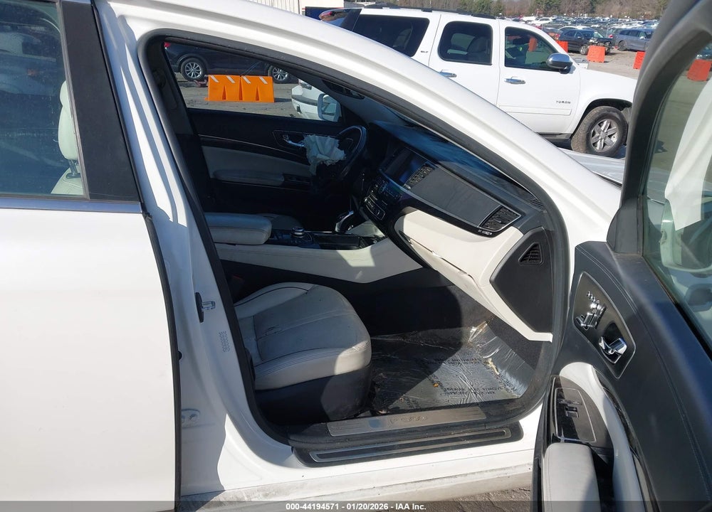 2015 KIA K900 LUXURY VIN: KNALW4D45F6019582