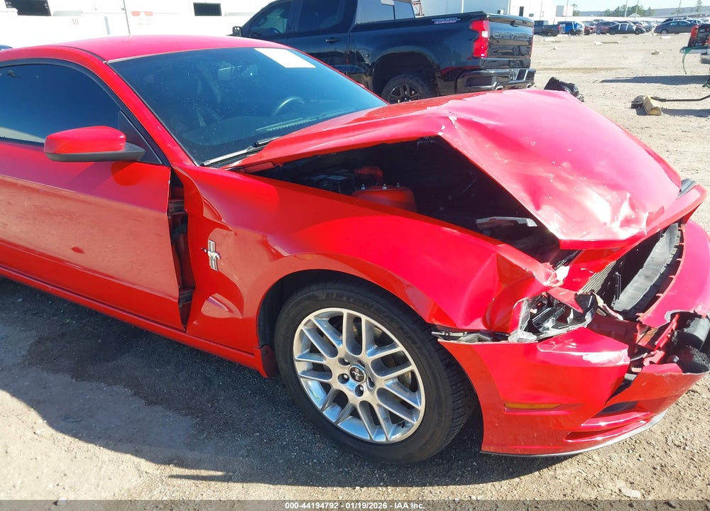 2014 FORD MUSTANG V6 PREMIUM VIN: 1ZVBP8AM3E5214993