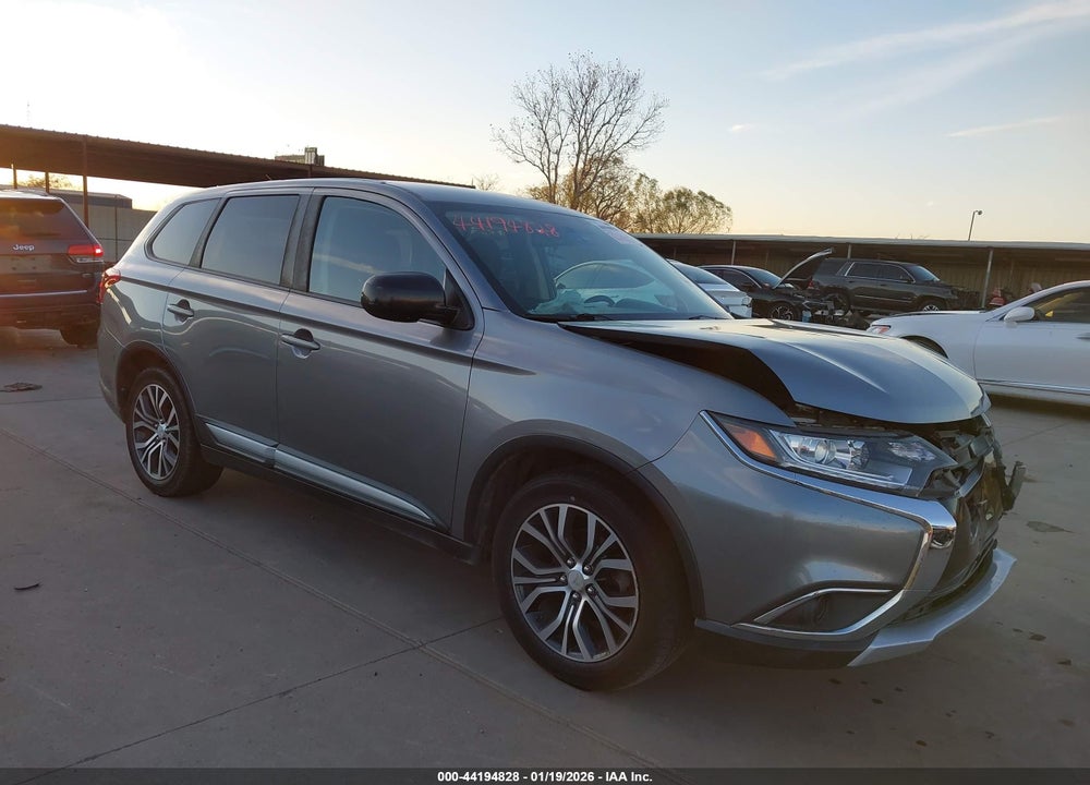2016 MITSUBISHI OUTLANDER ES VIN: JA4AD2A36GZ040211