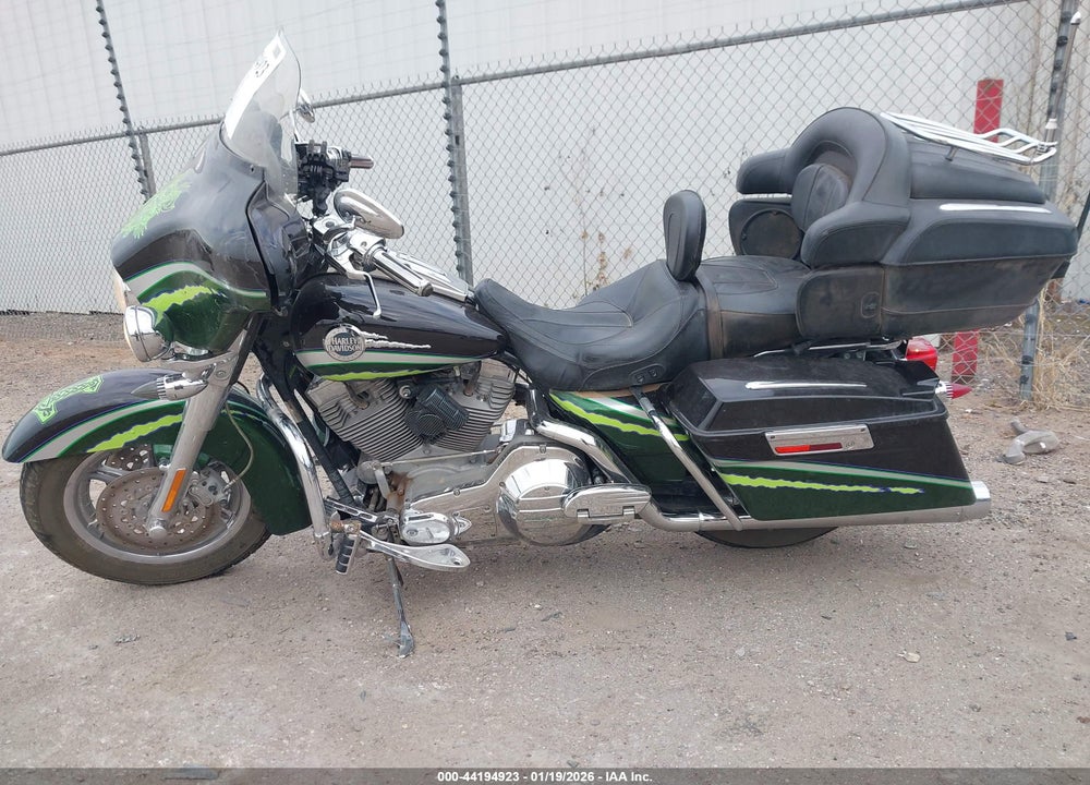 2006 HARLEY-DAVIDSON FLHTCUSE VIN: 1HD1PRE166Y950765