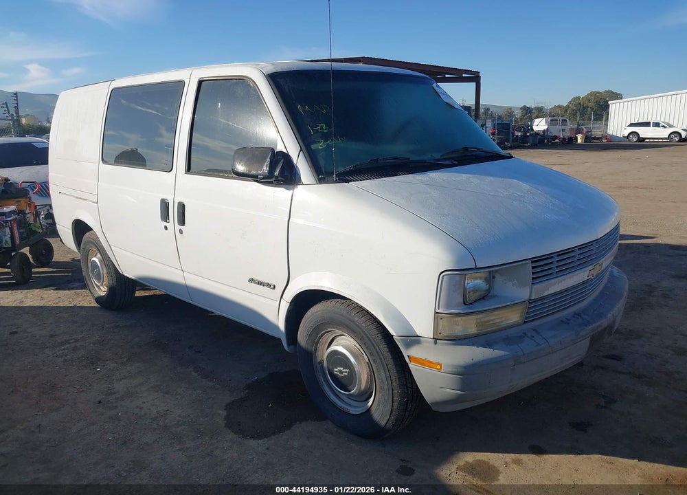 1999 CHEVROLET ASTRO VIN: 1GCDM19W3XB125947