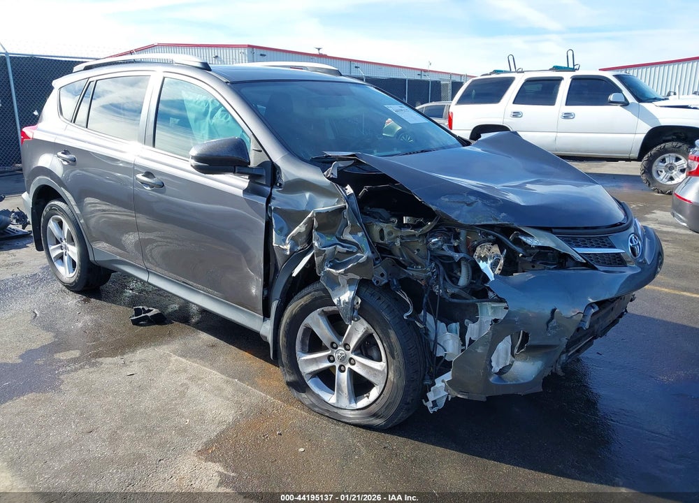 2014 TOYOTA RAV4 XLE VIN: 2T3WFREV4EW085154