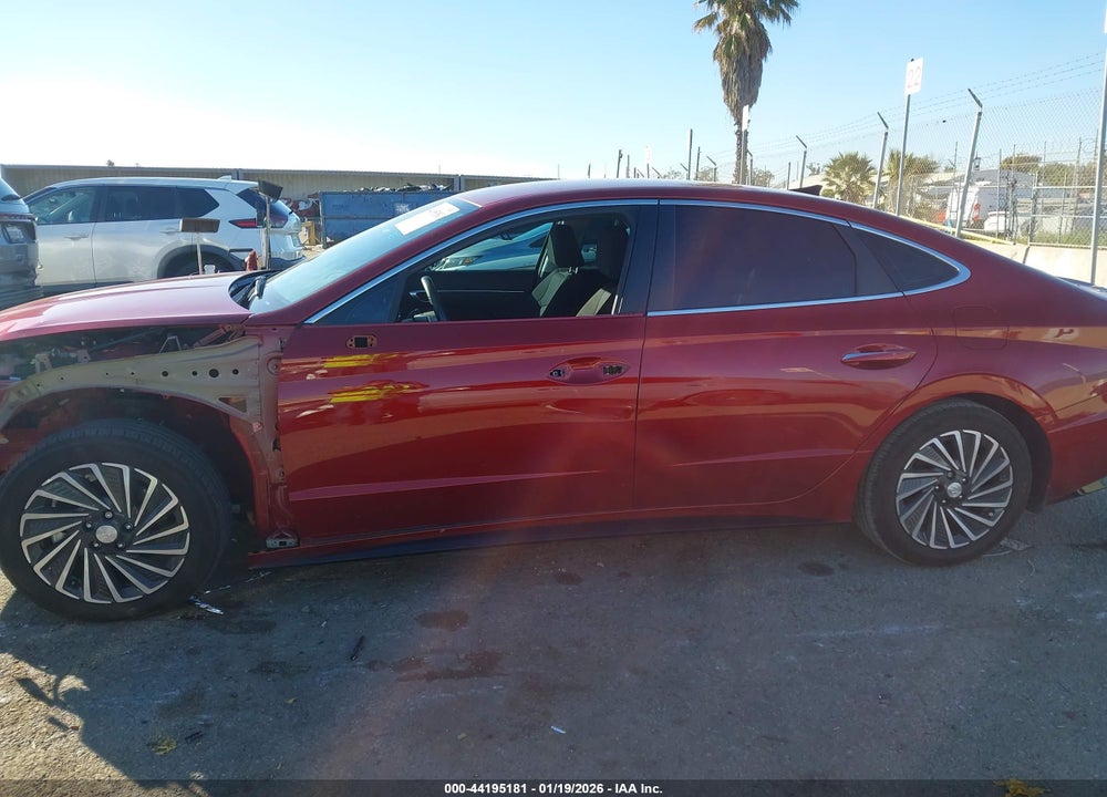 2023 HYUNDAI SONATA HYBRID SEL VIN: KMHL34JJ9PA079302