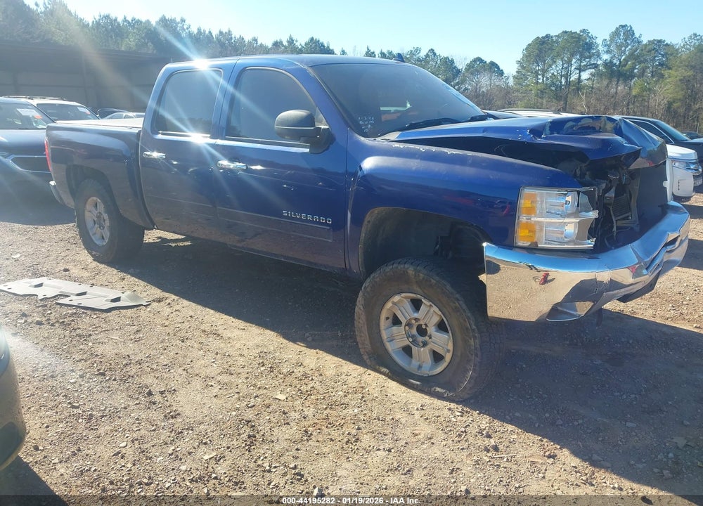 2013 CHEVROLET SILVERADO 1500 LT VIN: 3GCPCSE03DG233740