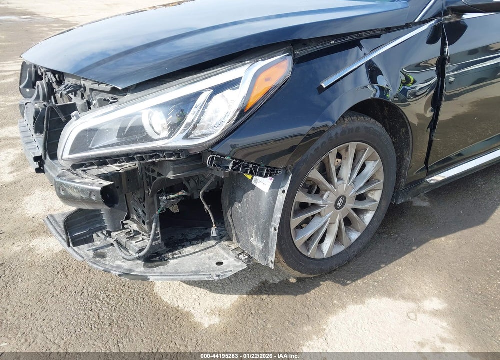 2015 HYUNDAI SONATA LIMITED VIN: 5NPE34AF1FH103138