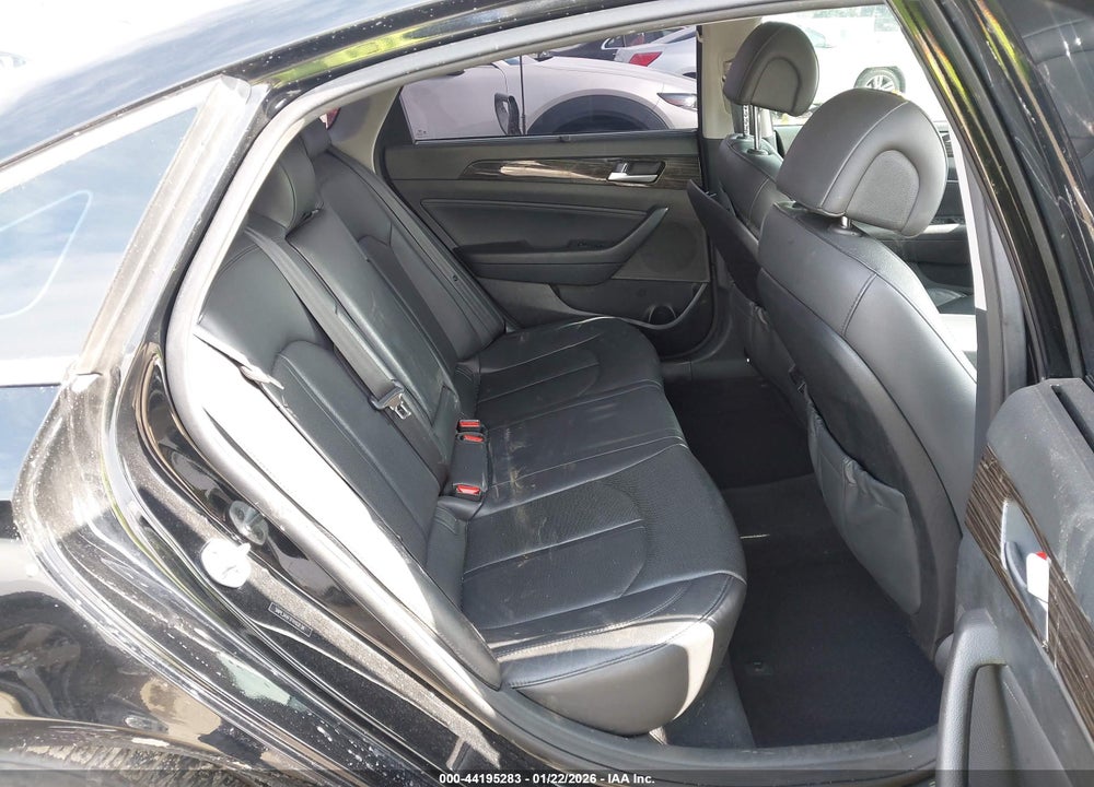 2015 HYUNDAI SONATA LIMITED VIN: 5NPE34AF1FH103138