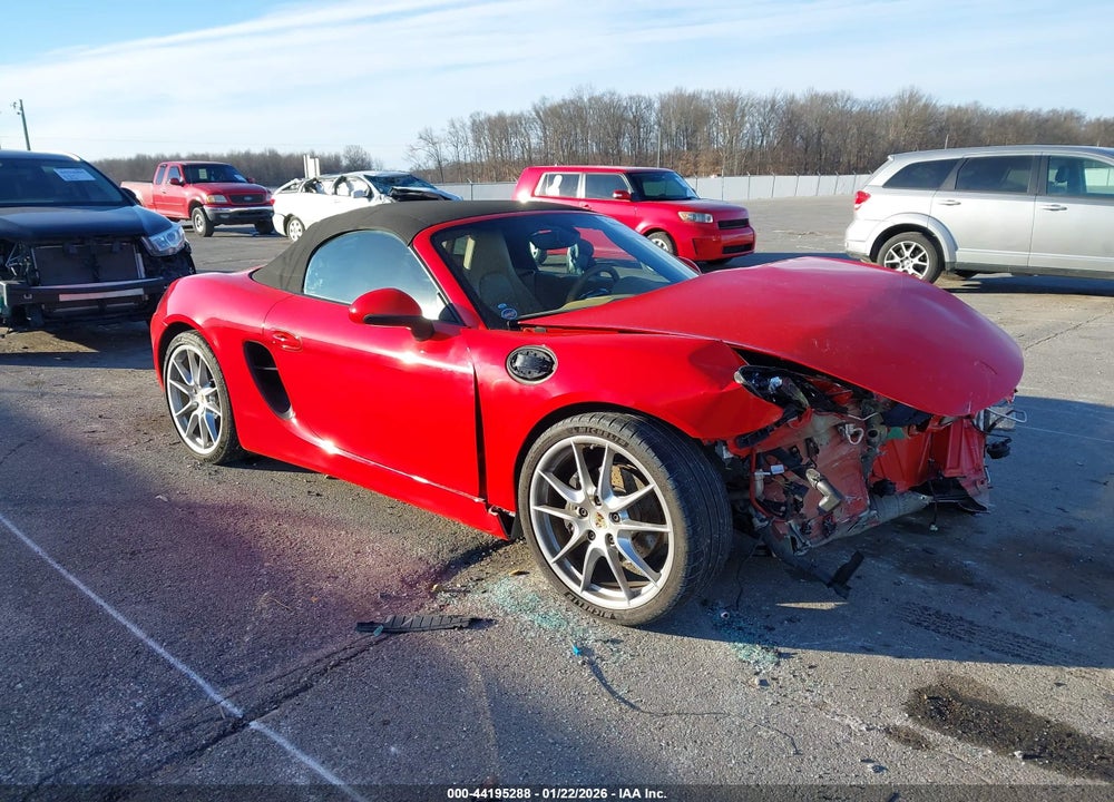 2013 PORSCHE BOXSTER VIN: WP0CA2A88DS113568