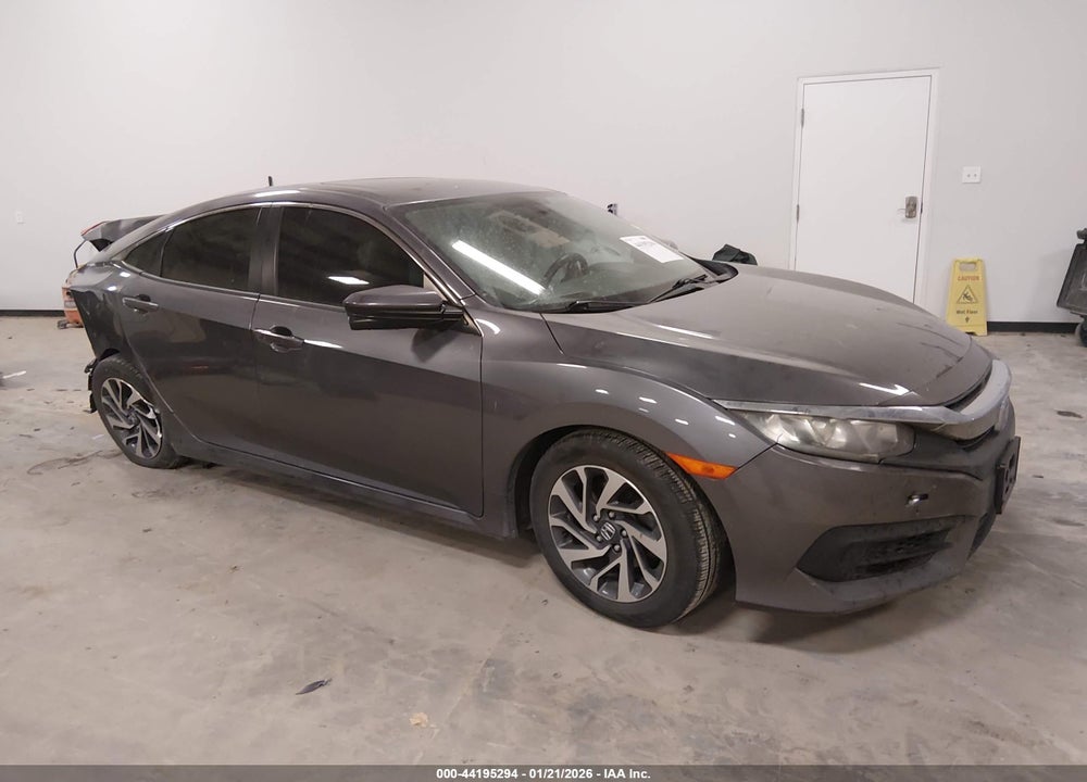 2018 HONDA CIVIC EX VIN: 19XFC2F75JE032081