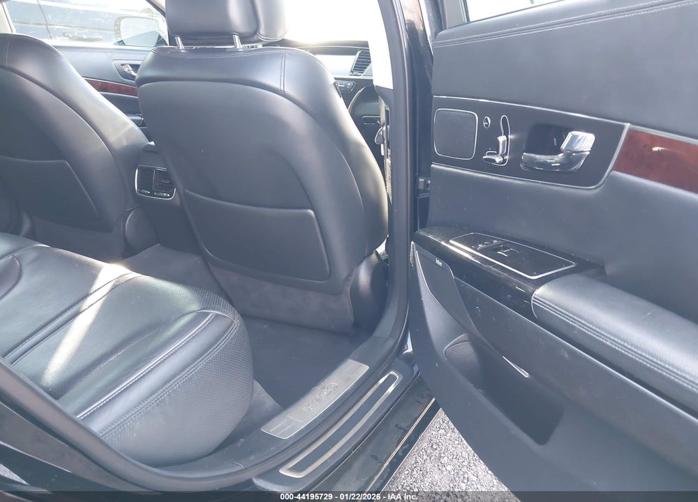 2015 KIA K900 LUXURY VIN: KNALW4D41F6017277
