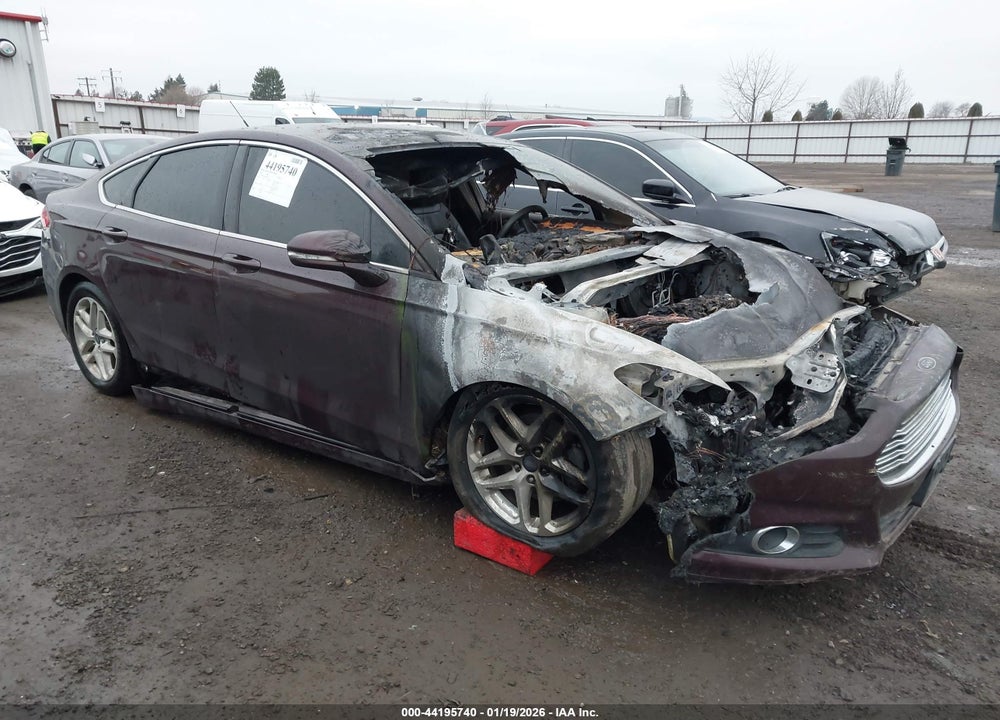 2013 FORD FUSION SE VIN: 3FA6P0HR0DR229928