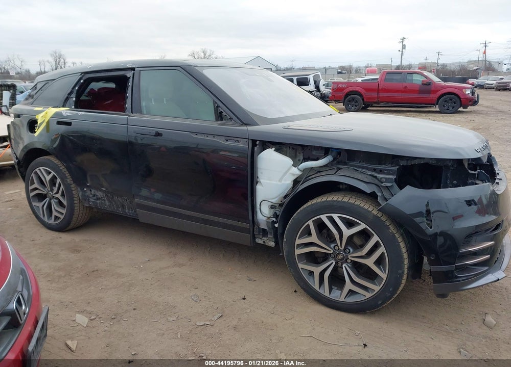 2018 LAND ROVER RANGE ROVER VELAR P250 SE R-DYNAMIC VIN: SALYL2RX6JA766227