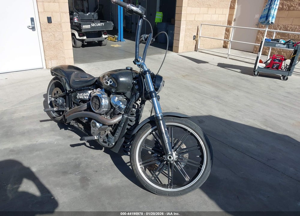 2018 HARLEY-DAVIDSON FXBR BREAKOUT VIN: 1HD1YEJ17JC019502