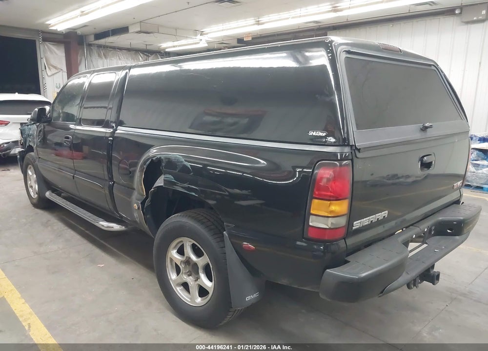2004 GMC SIERRA 1500 DENALI VIN: 2GTFK69UX41182653