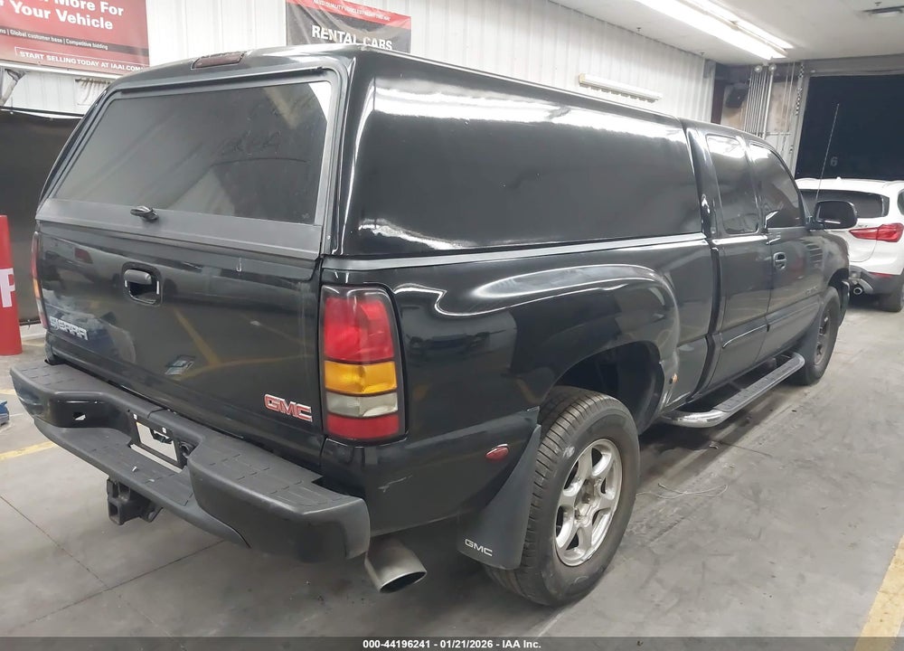 2004 GMC SIERRA 1500 DENALI VIN: 2GTFK69UX41182653