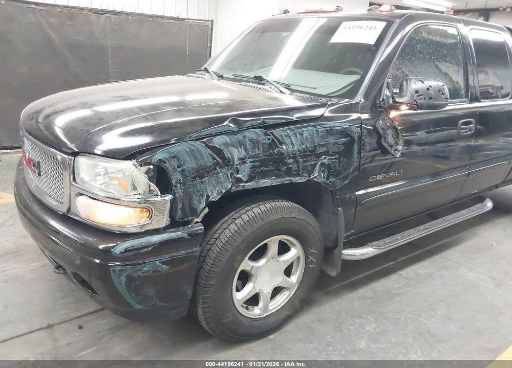 2004 GMC SIERRA 1500 DENALI VIN: 2GTFK69UX41182653