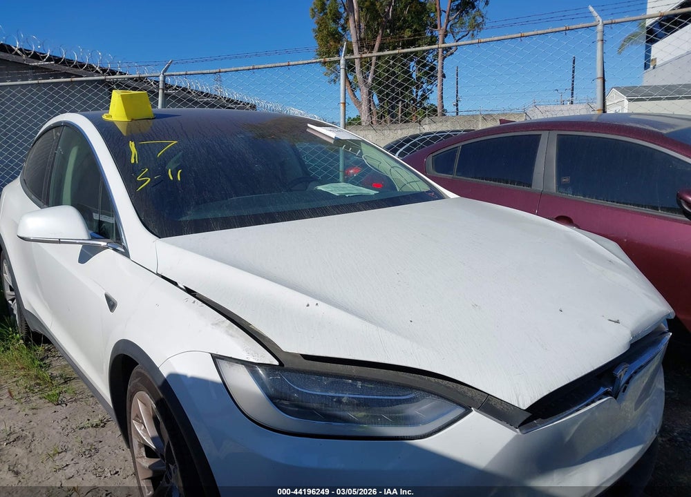 2016 TESLA MODEL X 60D/70D/75D/90D/P100D VIN: 5YJXCBE2XGF008503
