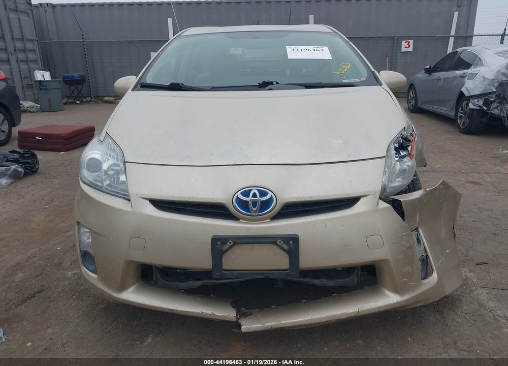 2011 TOYOTA PRIUS THREE VIN: JTDKN3DU3B1402004