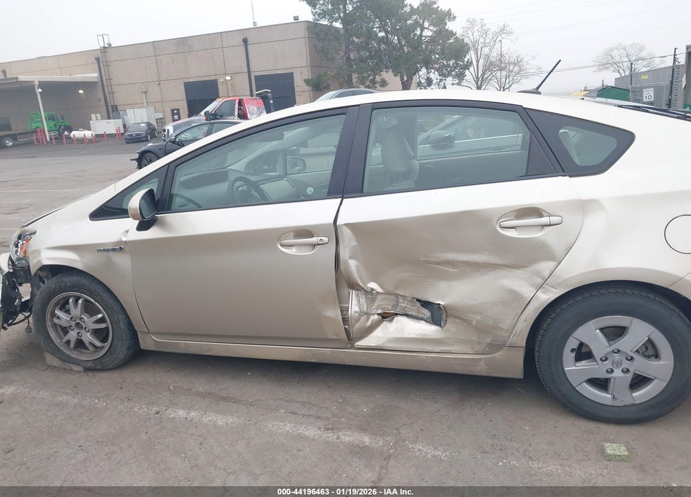 2011 TOYOTA PRIUS THREE VIN: JTDKN3DU3B1402004