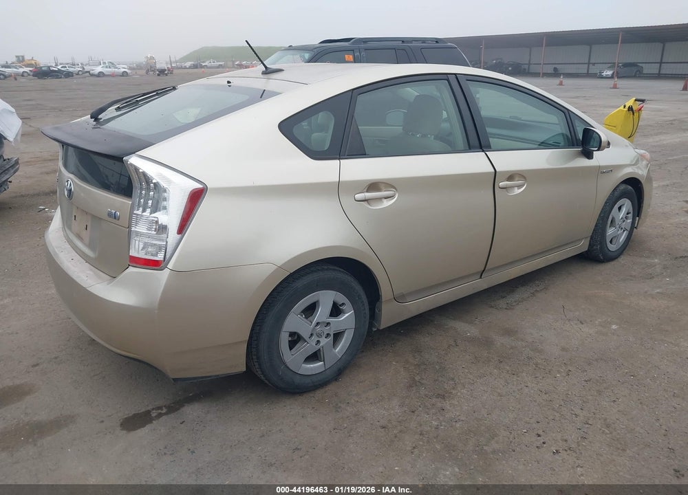 2011 TOYOTA PRIUS THREE VIN: JTDKN3DU3B1402004