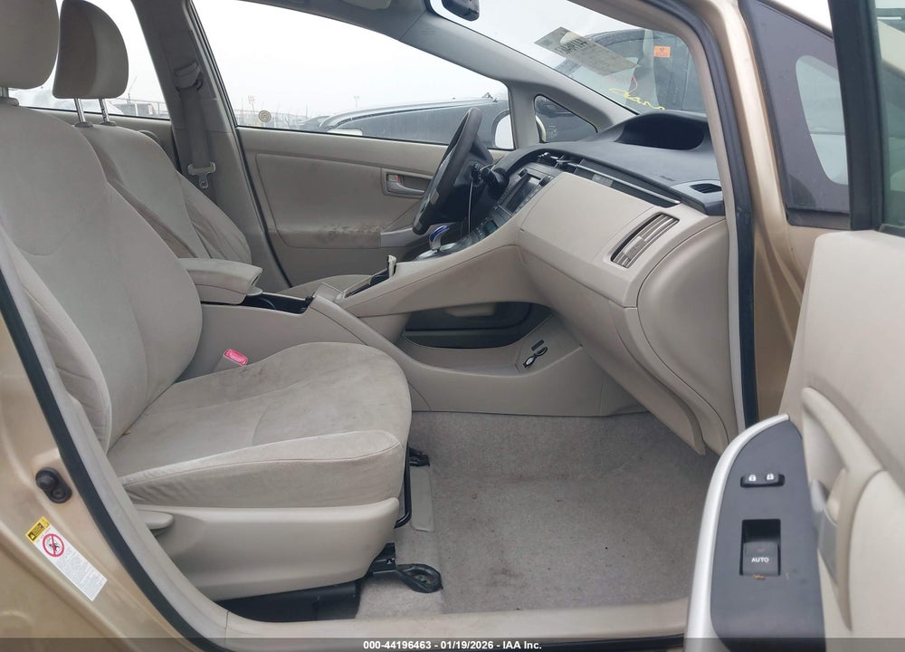 2011 TOYOTA PRIUS THREE VIN: JTDKN3DU3B1402004