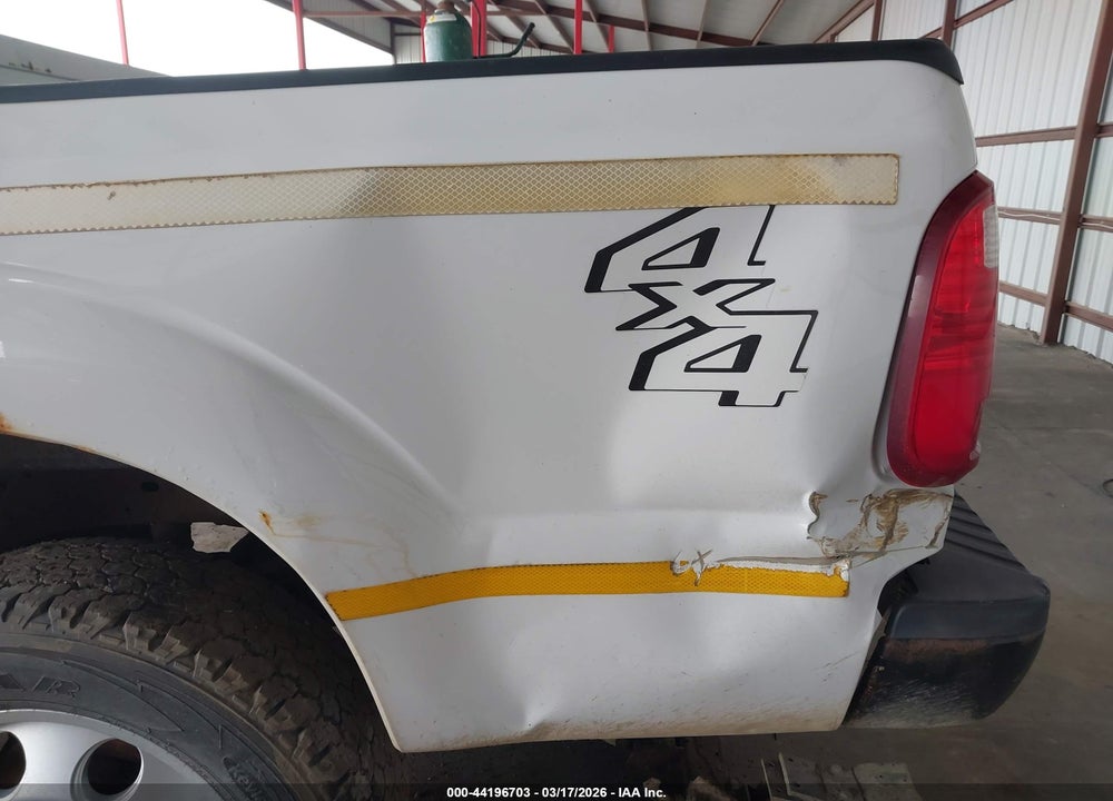 2015 FORD F-250 XL VIN: 1FT7X2B68FEB15870