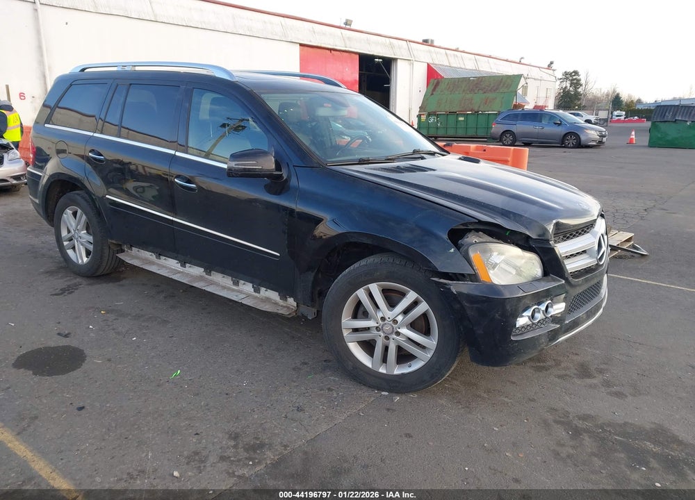 2011 MERCEDES-BENZ GL VIN: 4JGBF7BE2BA739257