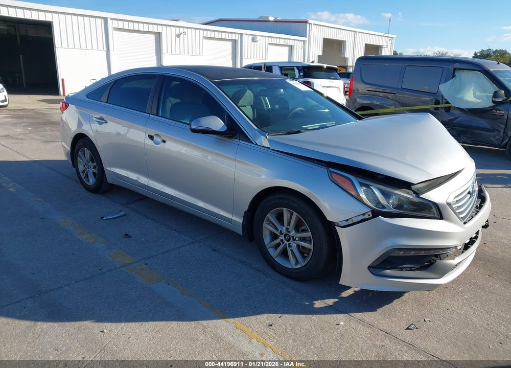 2015 HYUNDAI SONATA ECO VIN: 5NPE24AA7FH118010
